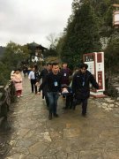 织金洞景区：抢救突发病老年游客分秒必争