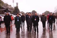 织金县委书记到织金洞景区视察“春节”黄金周期间工作