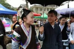赏花时节又“跳花”，3·8让我们相遇织金洞