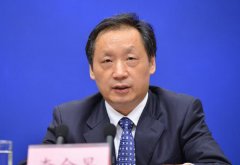 全国两会代表委员热议中国旅游“三步走”战略