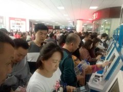 五一小长假第二天，织金洞景区迎来客流小高峰